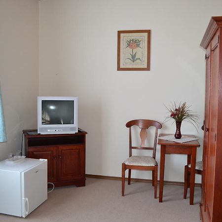 Nosztalgia Hotel Балатонсарсо Екстериор снимка